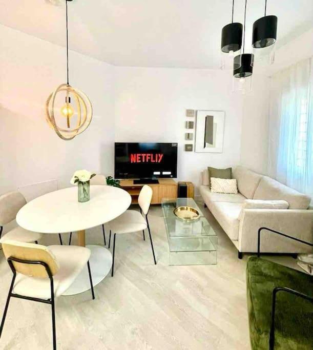 Historical Centre! Private Terrace & Gym-Near Public Parking Apartman Málaga Kültér fotó