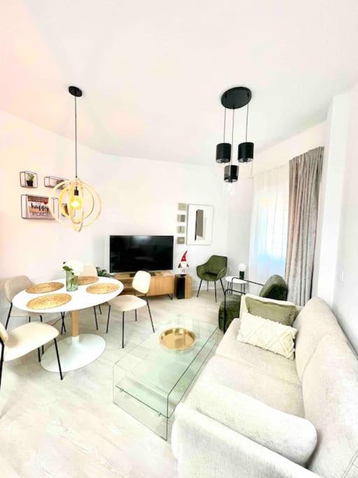 Historical Centre! Private Terrace & Gym-Near Public Parking Apartman Málaga Kültér fotó