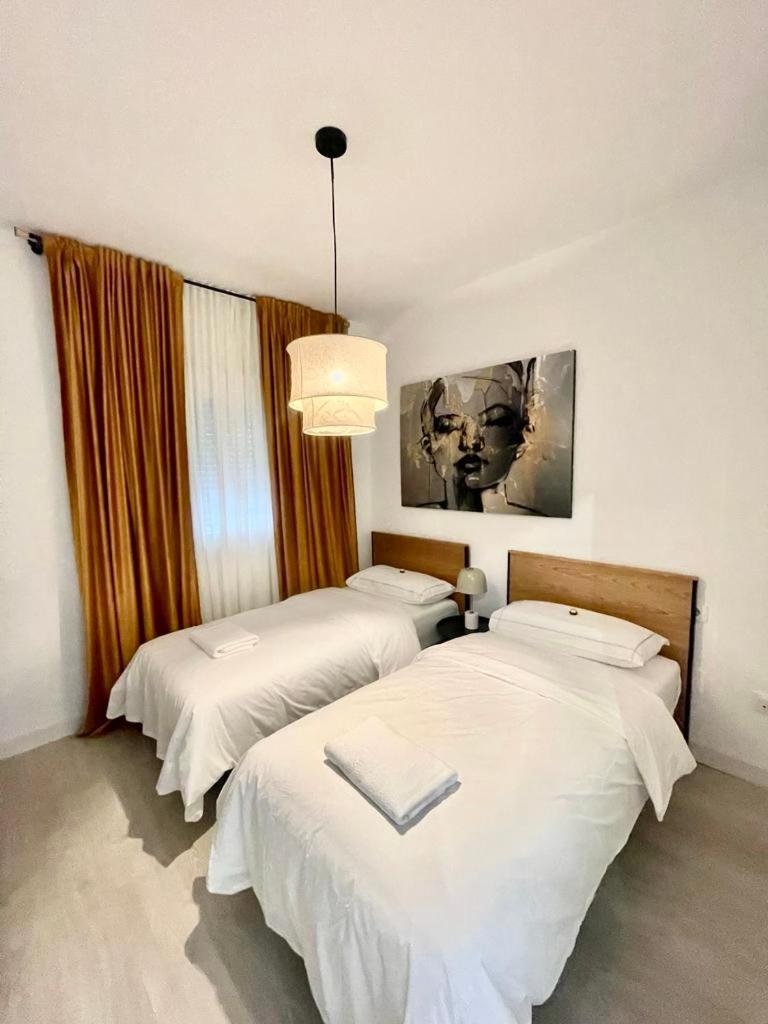 Historical Centre! Private Terrace & Gym-Near Public Parking Apartman Málaga Kültér fotó