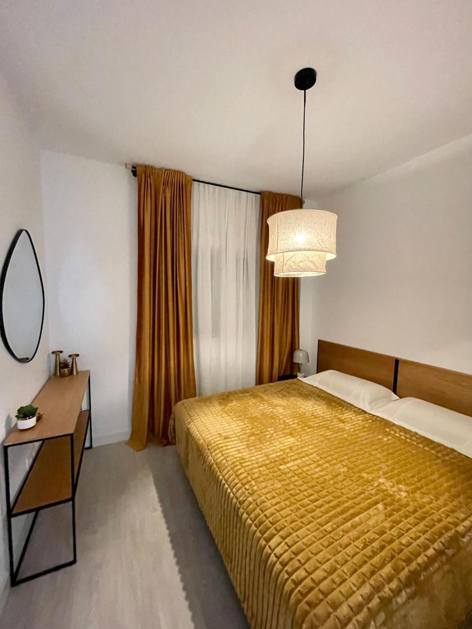Historical Centre! Private Terrace & Gym-Near Public Parking Apartman Málaga Kültér fotó